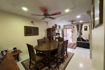 Taman Mawar, Bandar Baru Salak Tinggi