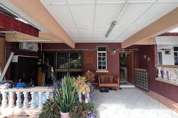 Taman Mawar, Bandar Baru Salak Tinggi