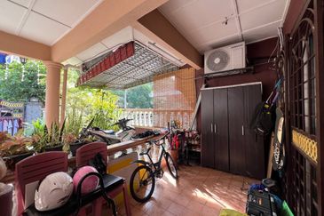 Taman Mawar, Bandar Baru Salak Tinggi