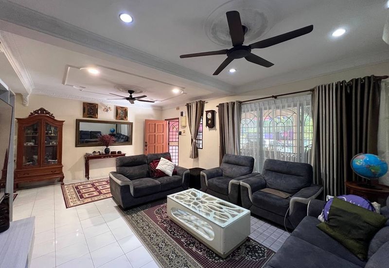 Taman Mawar, Bandar Baru Salak Tinggi