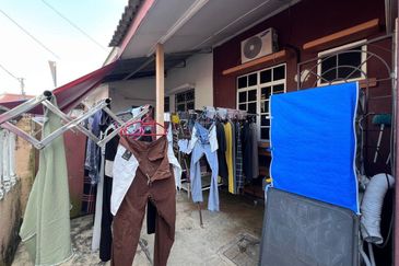 Taman Mawar, Bandar Baru Salak Tinggi