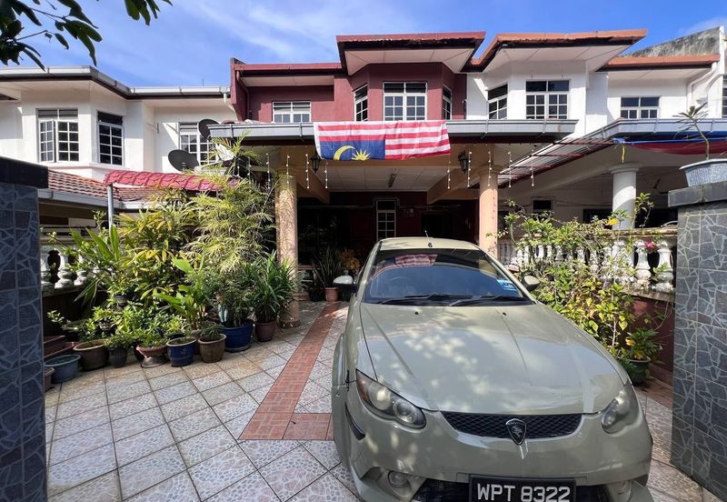 Taman Mawar, Bandar Baru Salak Tinggi