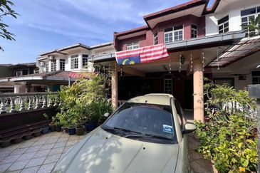 Taman Mawar, Bandar Baru Salak Tinggi