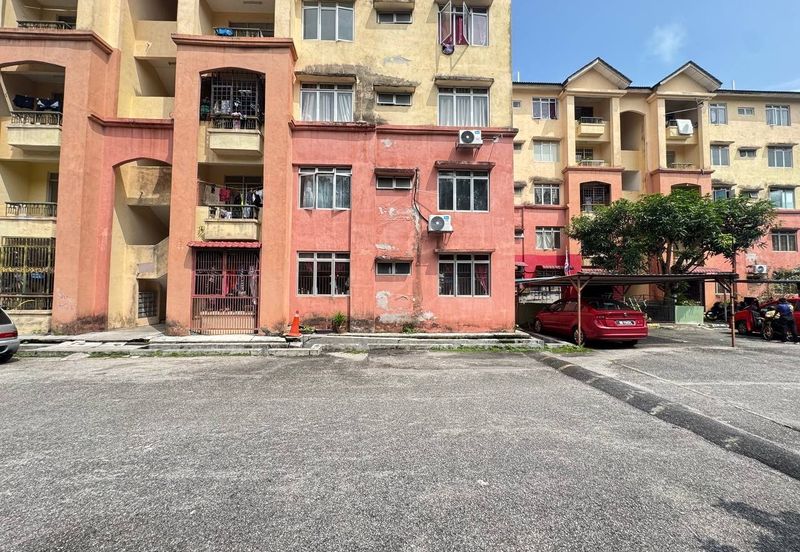 Sri Bayu Apartment @ Casuarina, Bandar Armada Putra