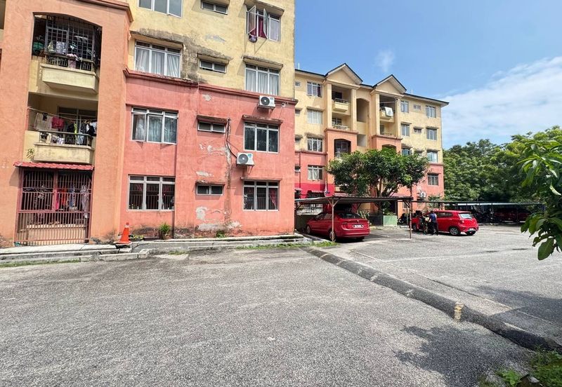 Sri Bayu Apartment @ Casuarina, Bandar Armada Putra