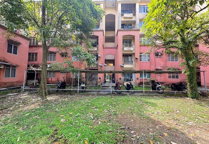 Sri Bayu Apartment @ Casuarina, Bandar Armada Putra