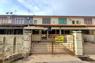 TAMAN MASJID TANAH RIA