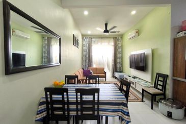 Dahlia Court Apartment