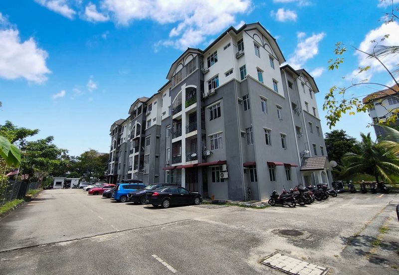 Dahlia Court Apartment