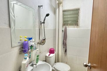 Apartment Teratai, Taman Sutera