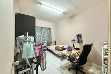 Apartment Teratai, Taman Sutera