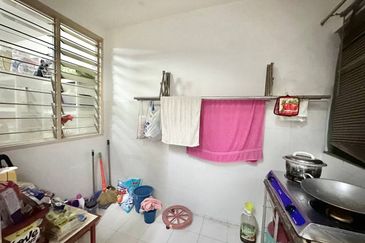 Apartment Teratai, Taman Sutera