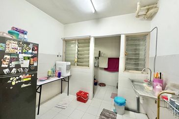 Apartment Teratai, Taman Sutera
