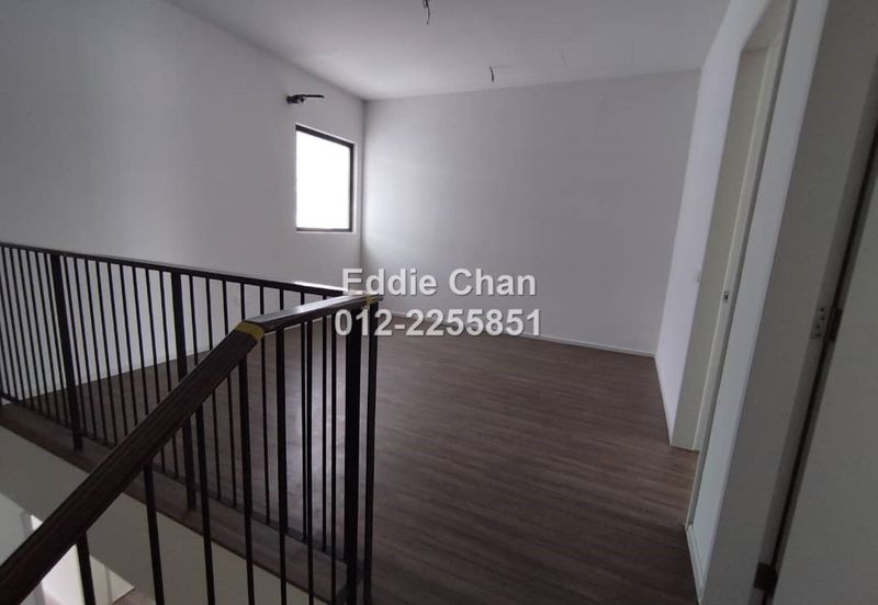 Brand-New, Clubhouse with Swimming Pool, Foreigner Can Buy, 3-Storey Terrace