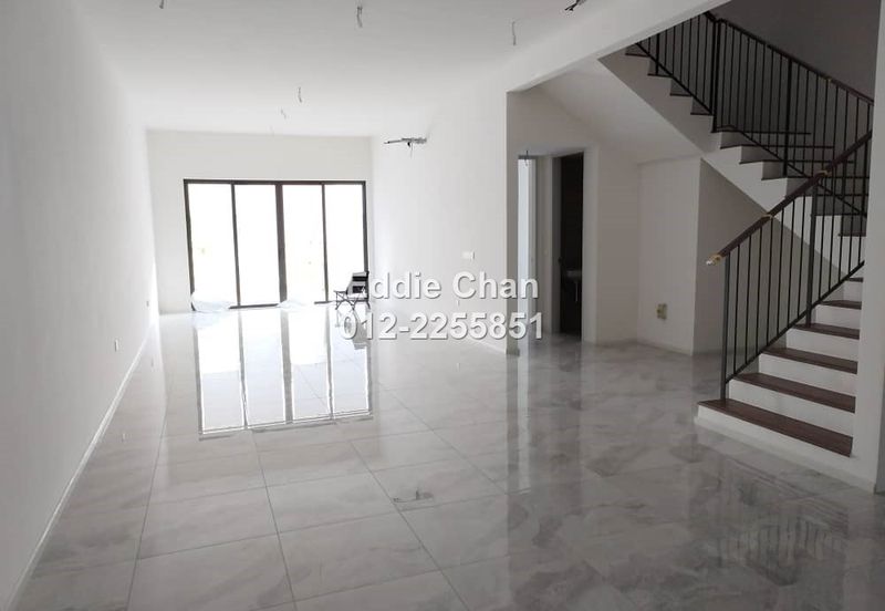 Below Market Price, Brand-New Subsales, 2-Storey Terrace, Swimming Pool, Gym