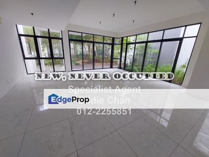 16 Quartz Bungalow, New Unit Never Occupied, 6 Parking Bays, Award Winning Development, Selangor, Taman Melawati