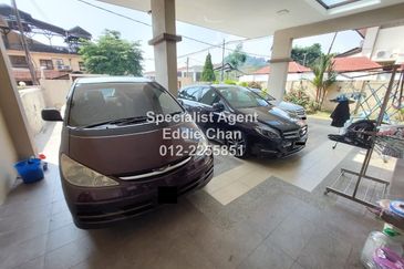 End-Lot, Fully-Renovated, Spacious Land, Built-Up, and Car Porch