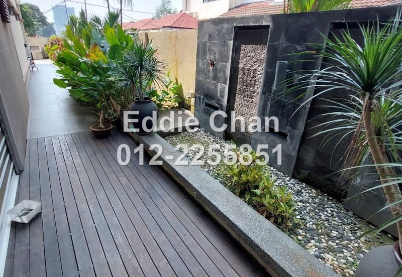 End-Lot, Fully-Renovated, Spacious Land, Built-Up, and Car Porch