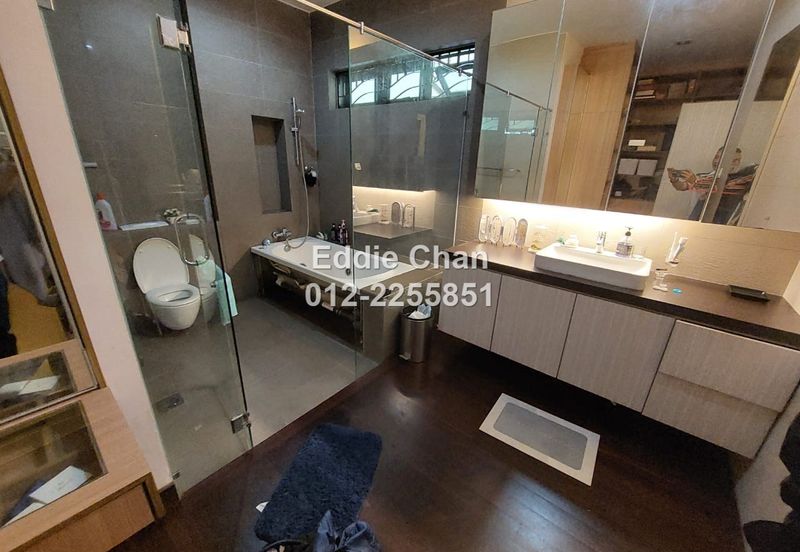 End-Lot, Fully-Renovated, Spacious Land, Built-Up, and Car Porch