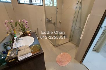 End-Lot, Fully-Renovated, Spacious Land, Built-Up, and Car Porch