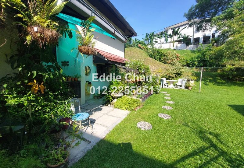 2-Storey Semi-D (End Lot) with Huge Extra Land, Well-Maintained House