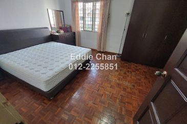 Well-Maintained, Freehold, Fully-Renovated, Ready Move-in, 2-Storey