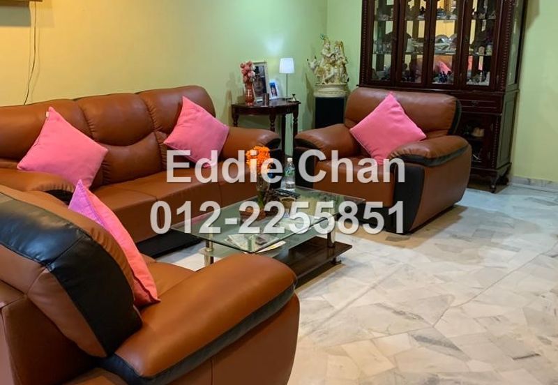 2-Storey Renovated, Freehold, Well-Maintained, Nice Location, Guarded