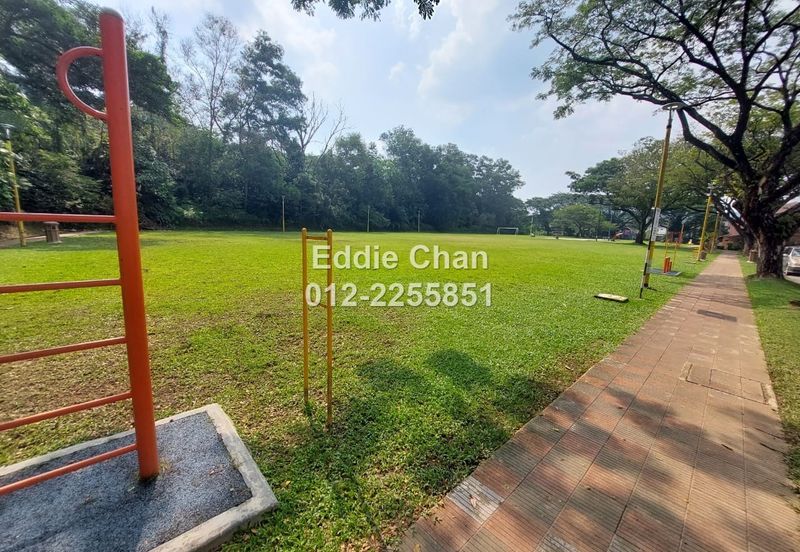 2-Storey Renovated, Freehold, Well-Maintained, Nice Location, Guarded