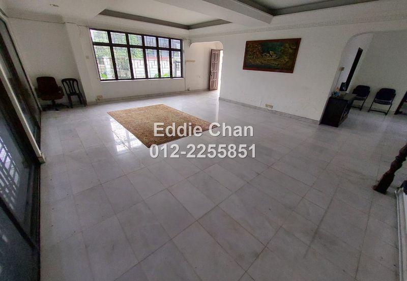 2-Storey Bungalow, Freehold, Individual Title, Facing South, Big Land Size