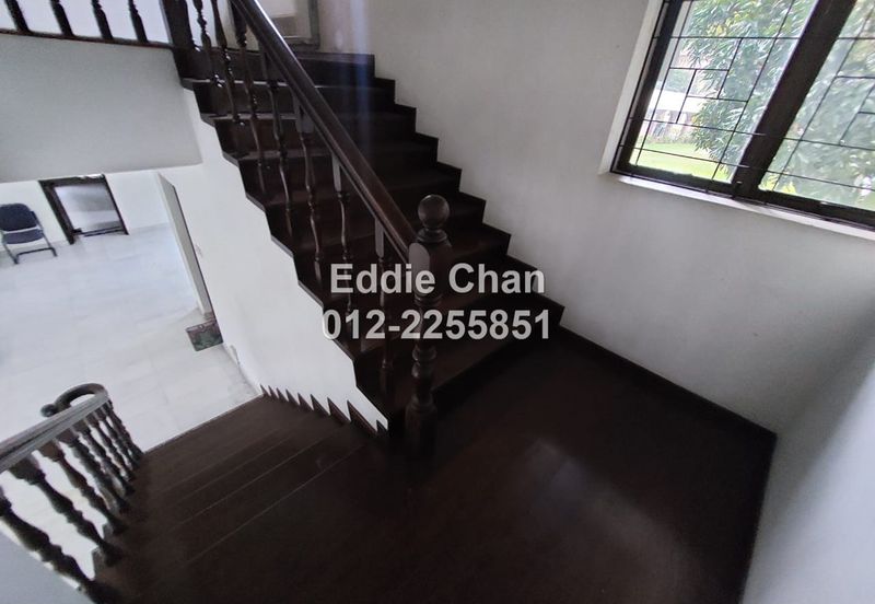 2-Storey Bungalow, Freehold, Individual Title, Facing South, Big Land Size