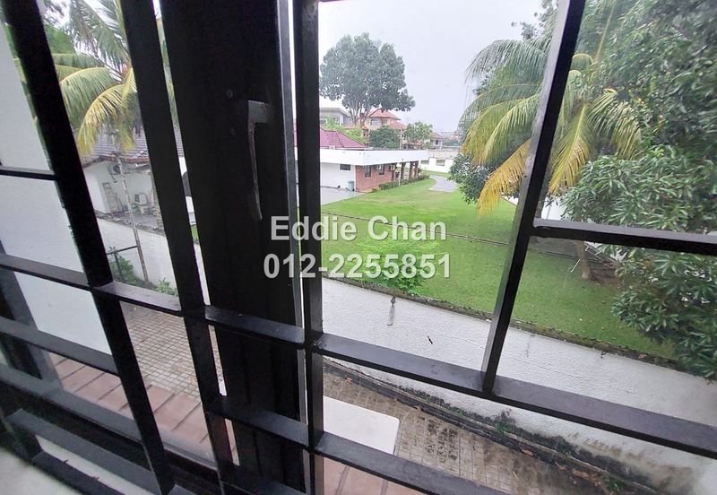 2-Storey Bungalow, Freehold, Individual Title, Facing South, Big Land Size