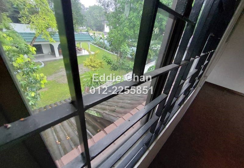 2-Storey Bungalow, Freehold, Individual Title, Facing South, Big Land Size