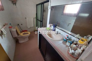 Huge Extra Land, Wide Road, Freehold, Near Mall, Rare Unit, Taman Melawati