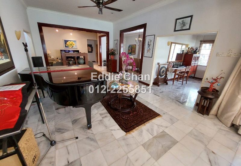 Fully Renovated 1.5-Storey Bungalow with Swimming Pool, 10k Sqft Land