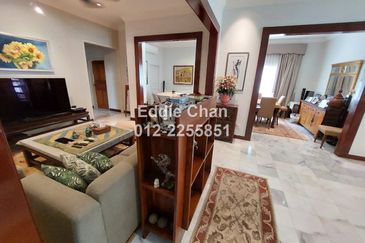 Fully Renovated 1.5-Storey Bungalow with Swimming Pool, 10k Sqft Land