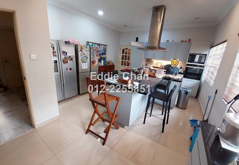 Fully Renovated 1.5-Storey Bungalow with Swimming Pool, 10k Sqft Land