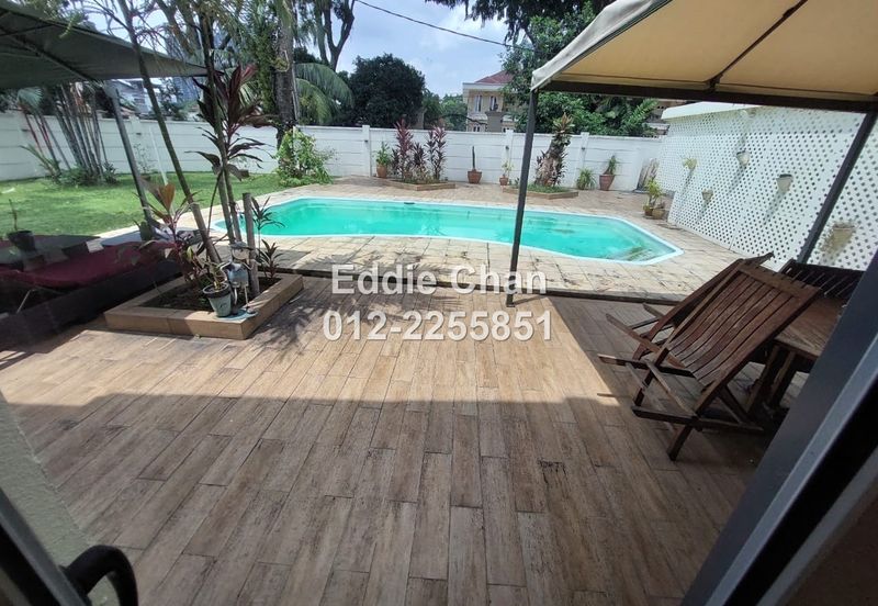 Fully Renovated 1.5-Storey Bungalow with Swimming Pool, 10k Sqft Land