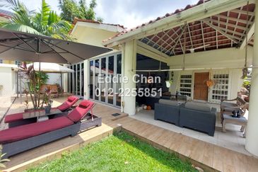 Fully Renovated 1.5-Storey Bungalow with Swimming Pool, 10k Sqft Land
