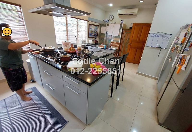 Fully Renovated 1.5-Storey Bungalow with Swimming Pool, 10k Sqft Land