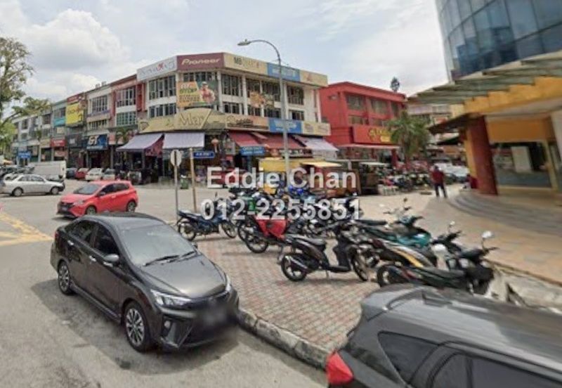 Medan Idaman Business Centre