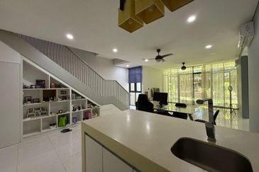 Mirage By The Lake @ Perdana Lakeview West