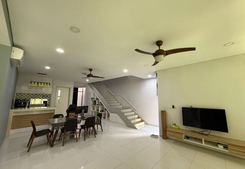 Mirage By The Lake @ Perdana Lakeview West