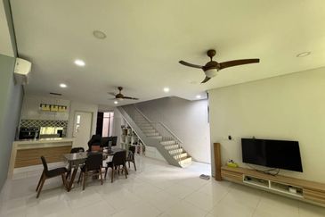 Mirage By The Lake @ Perdana Lakeview West