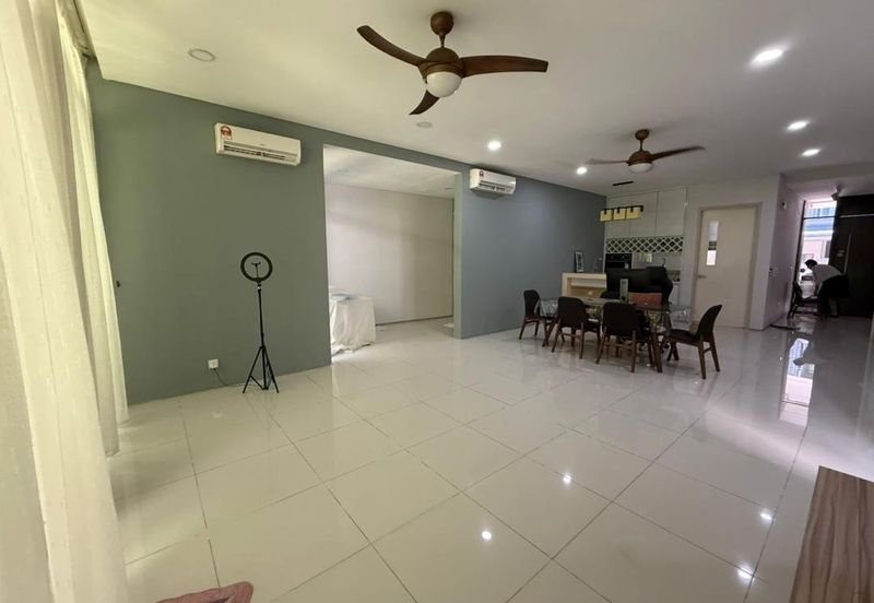 Mirage By The Lake @ Perdana Lakeview West