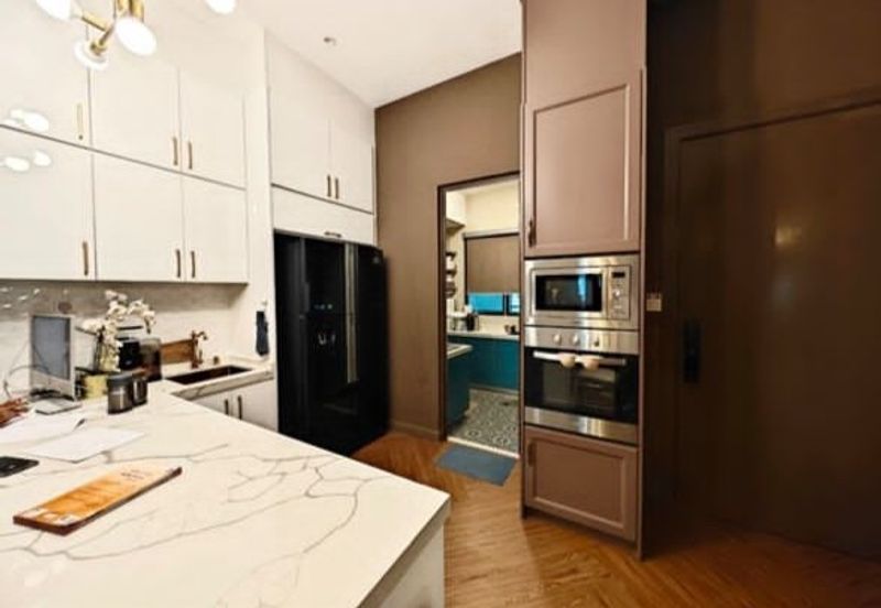 Isle of Kamares, Setia Eco Glades