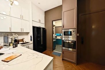 Isle of Kamares, Setia Eco Glades