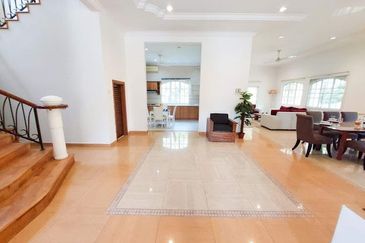 IOI Beverly Row @ IOI Resort City