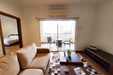 IOI Beverly Row @ IOI Resort City