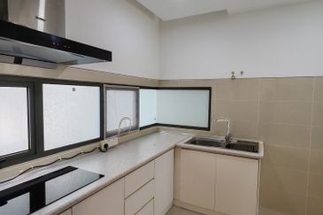 Mirage By The Lake @ Perdana Lakeview West