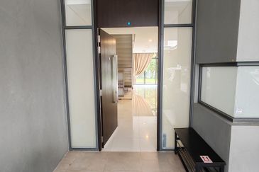 Mirage By The Lake @ Perdana Lakeview West